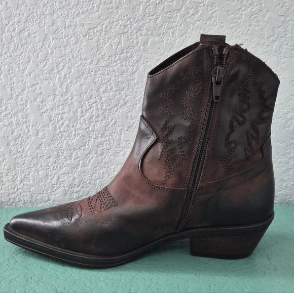 Western Ankle Boots Distressed Leather Pointed Toe Side Zip Emanuele Crasto - Picture 6 of 13